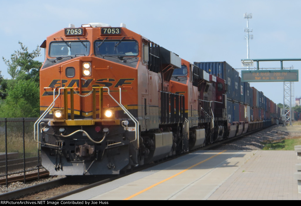 BNSF 7053 East